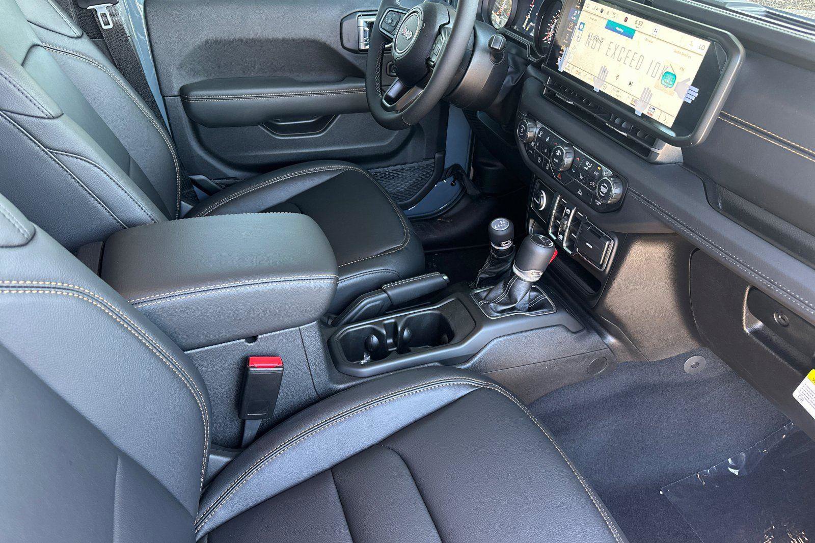 New 2026 Jeep Gladiator Sport image 12