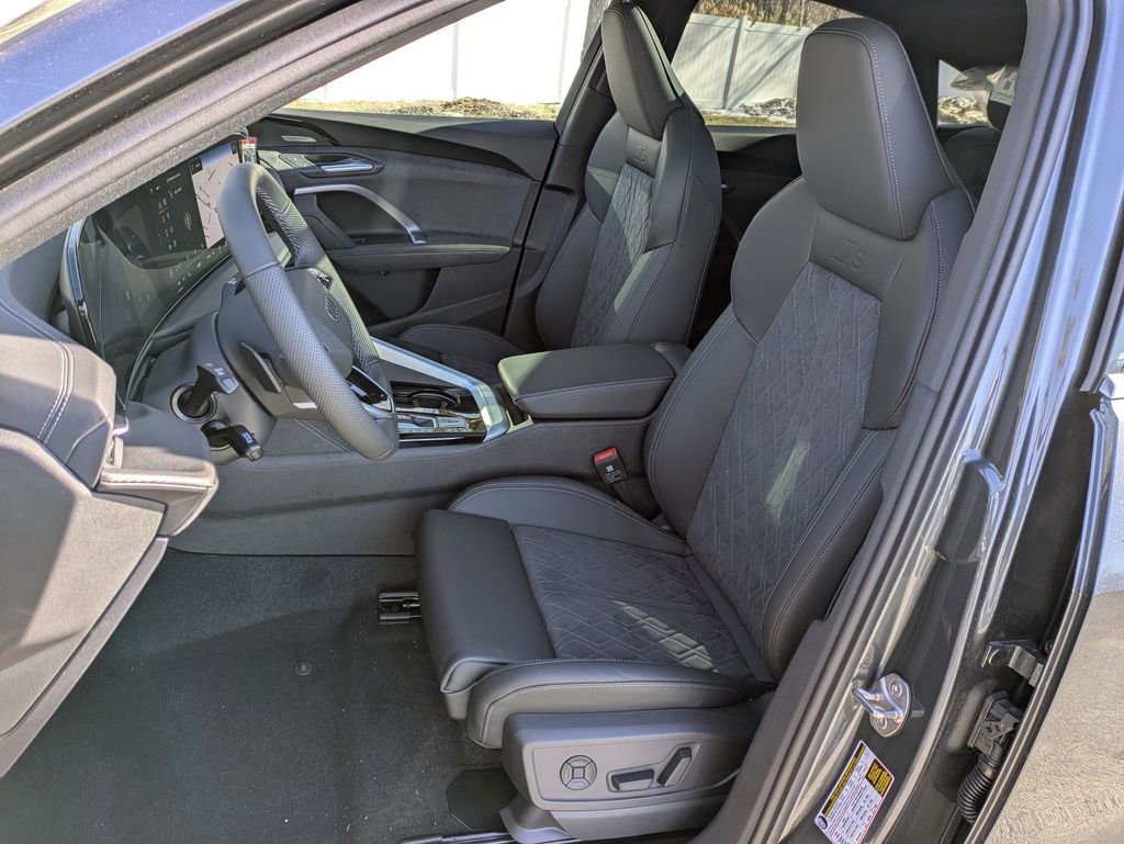 New 2025 Audi SQ5 Premium Plus AWD/4WD image 8