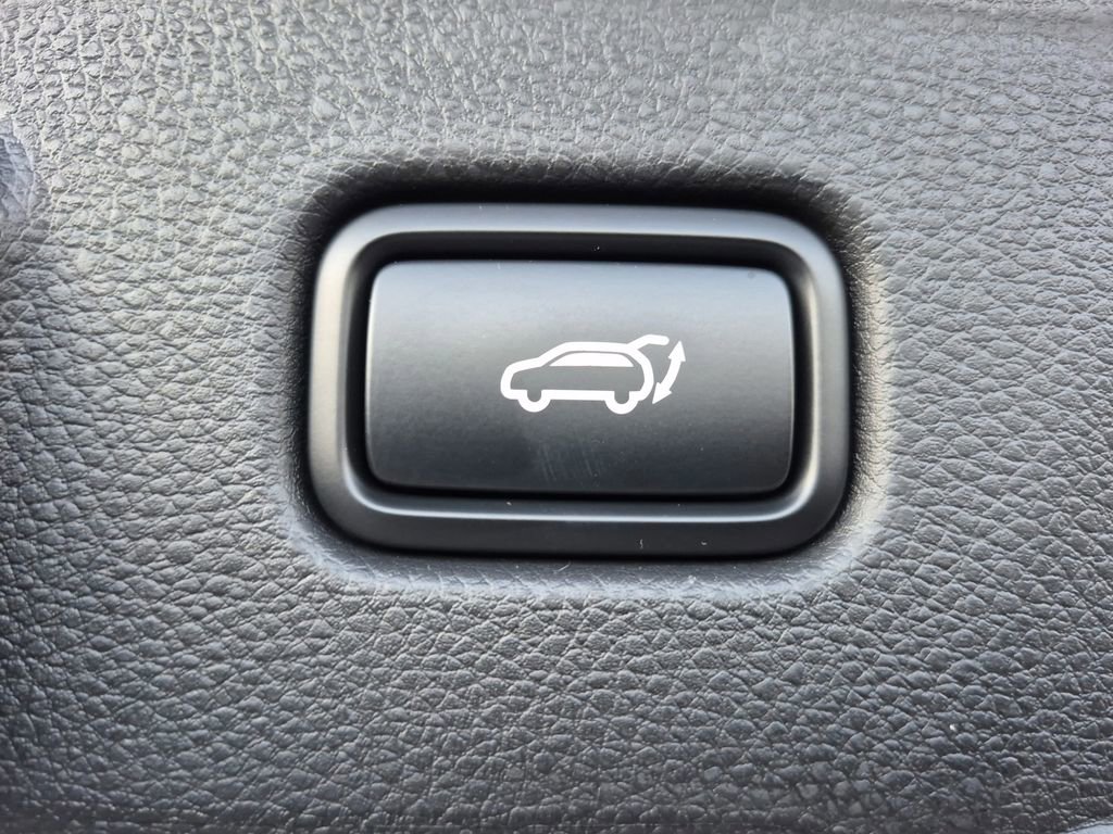 New 2026 Kia Seltos SX w/ SX Sunroof Package image 16