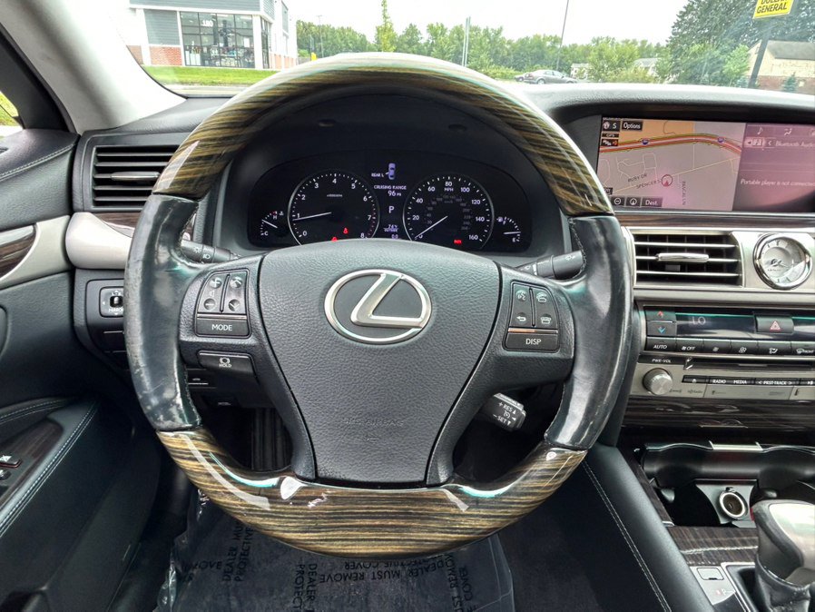 Used 2015 Lexus LS 460 AWD w/ Comfort Package image 22