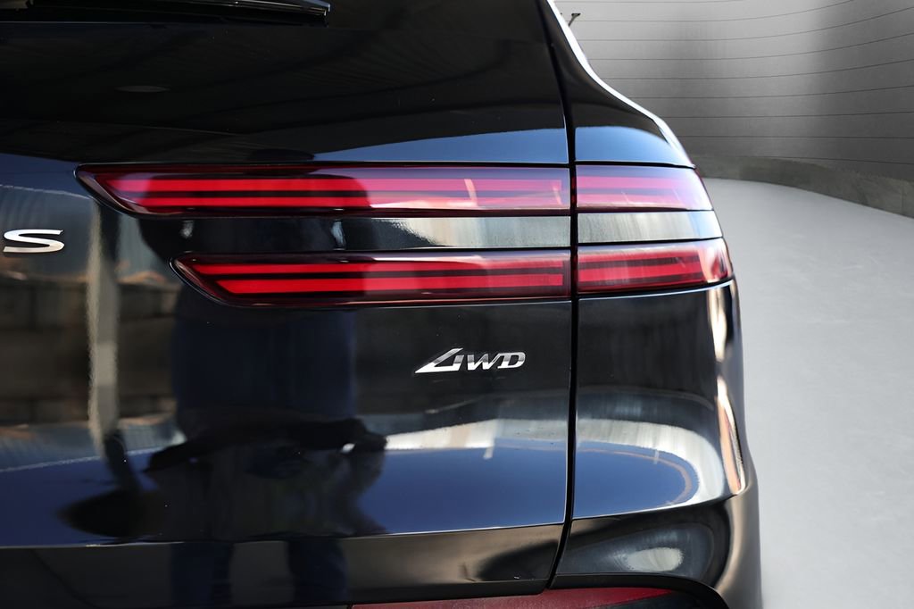 Used 2023 Genesis GV70 2.5T w/ Sport Prestige Package image 21