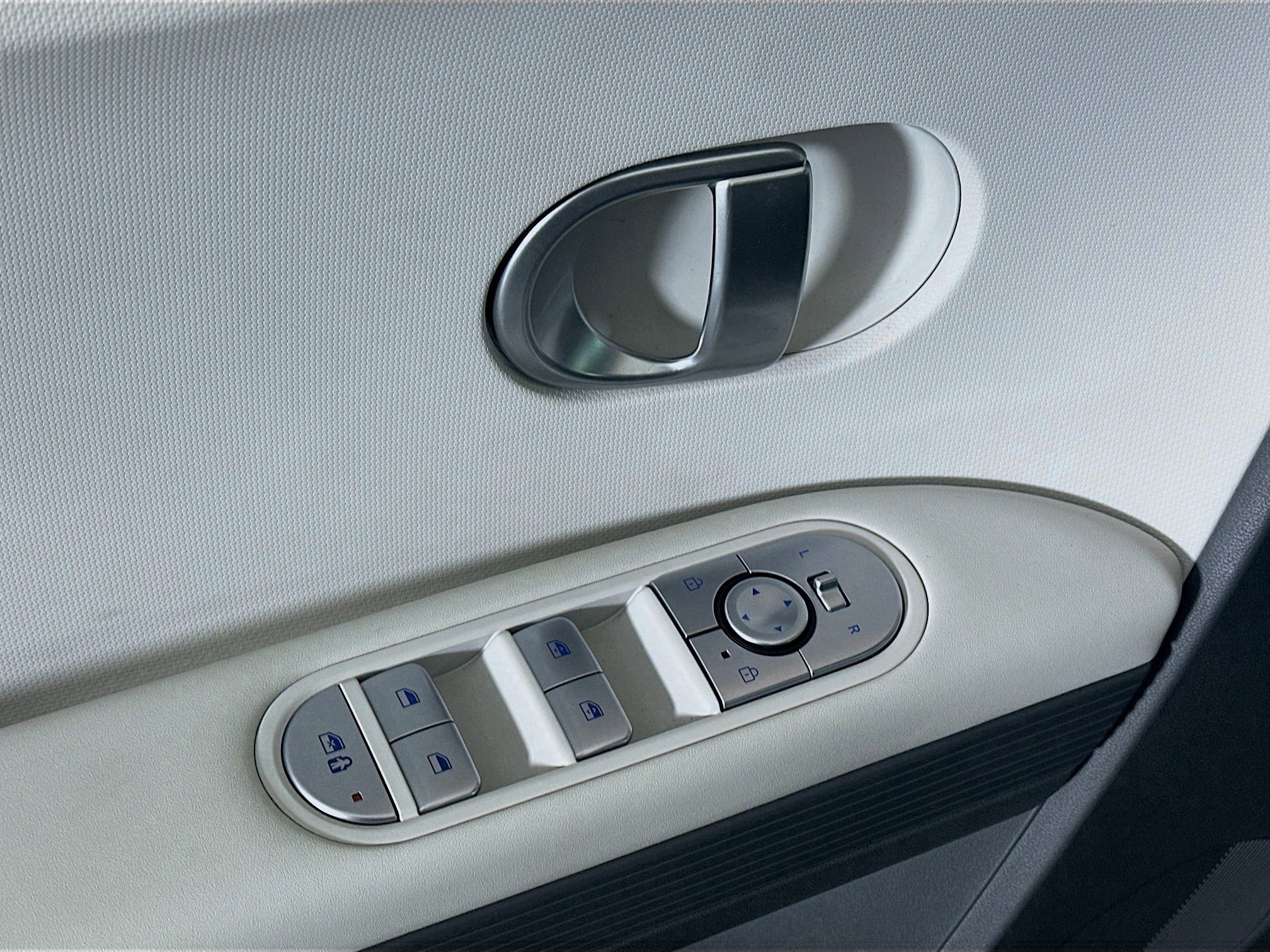 Used 2024 Hyundai Ioniq 5 SEL image 15