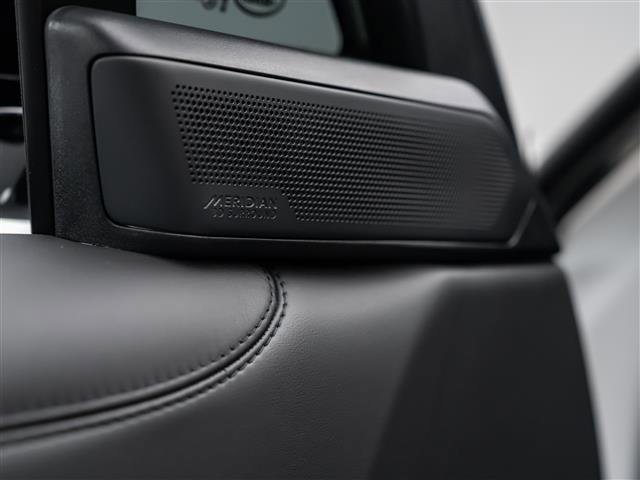 Used 2025 Land Rover Range Rover SE image 24