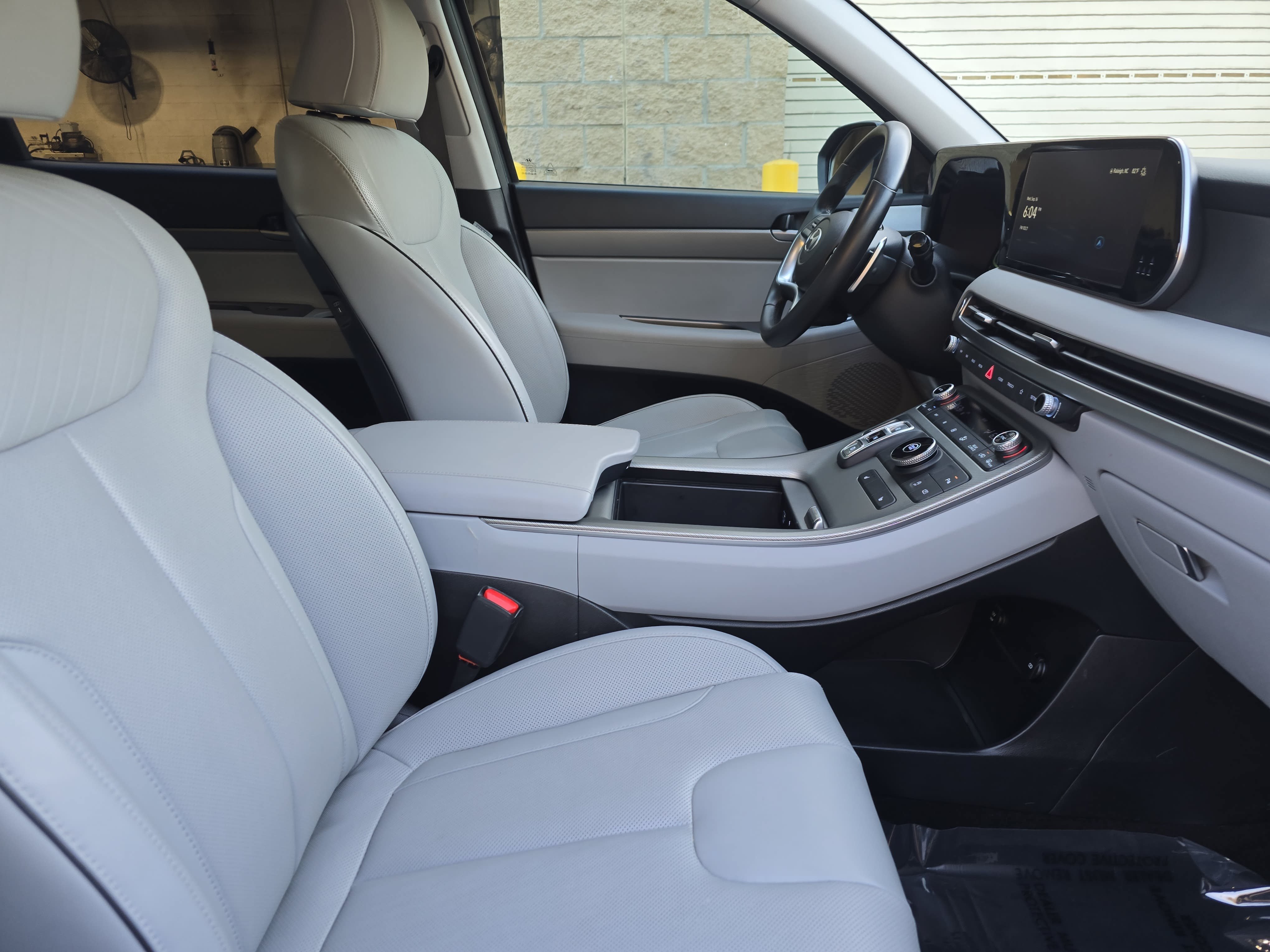 Used 2024 Hyundai Palisade SEL FWD image 10