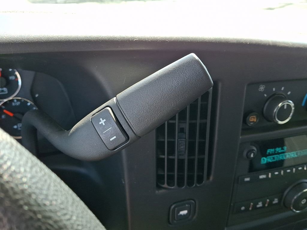 Used 2024 GMC Savana 2500 w/ Driver Convenience Package image 15