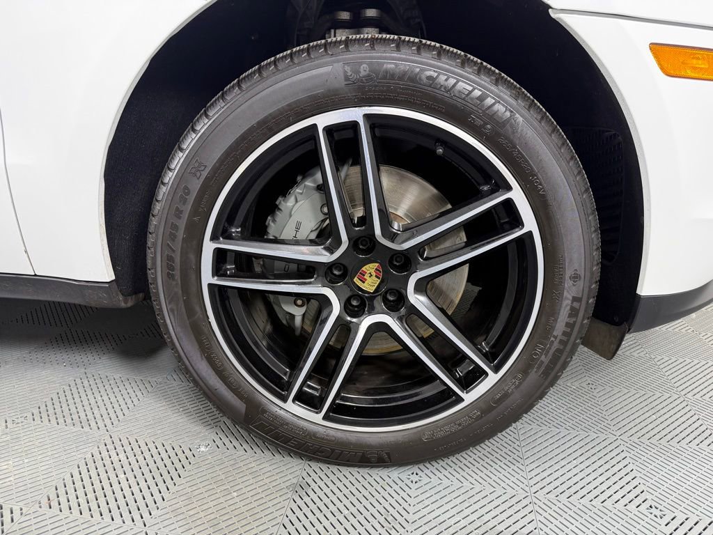 Certified 2021 Porsche Macan S AWD/4WD image 14