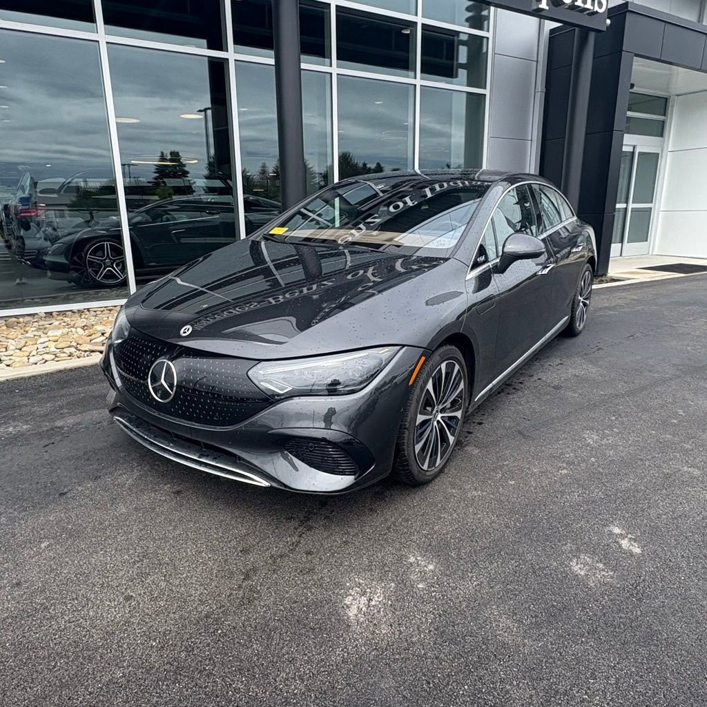 Used 2023 Mercedes-Benz EQE 500 4MATIC Sedan image 2