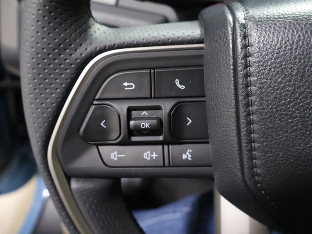 New 2026 Toyota 4Runner SR5 AWD/4WD image 25