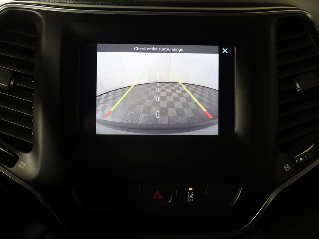 Used 2021 Jeep Cherokee Latitude image 38