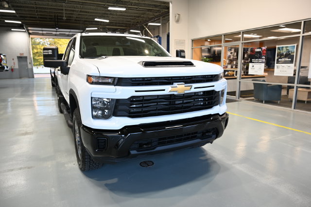 New 2026 Chevrolet Silverado 2500 Custom AWD/4WD image 3