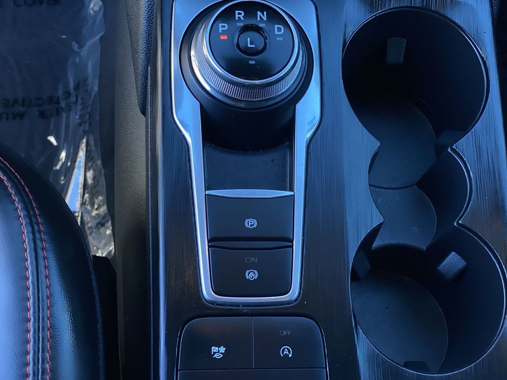 Used 2024 Ford Escape ST-Line image 13