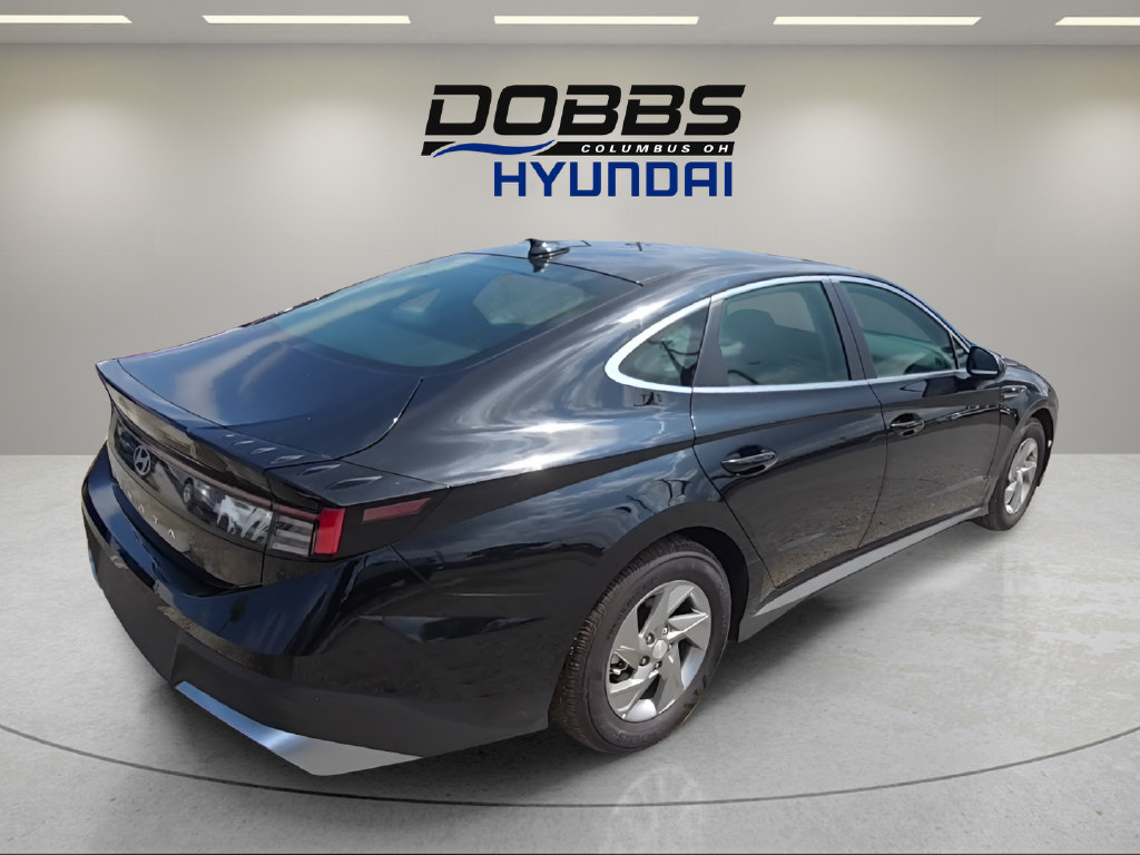 Used 2026 Hyundai Sonata SE FWD image 5