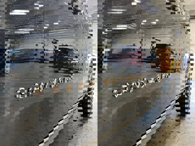 New 2025 Jeep Grand Wagoneer Series III w/ HD Trailer Tow Package image 7