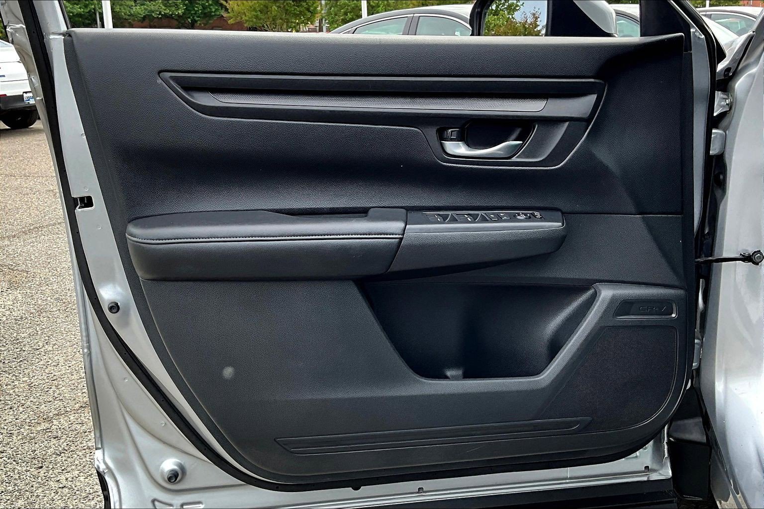 Used 2023 Honda CR-V EX image 18
