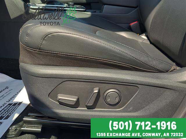 Used 2025 Kia Sportage EX image 22