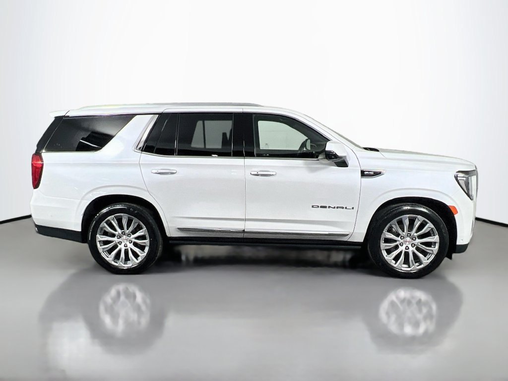 Used 2023 GMC Yukon Denali w/ Denali Reserve Package AWD/4WD image 8