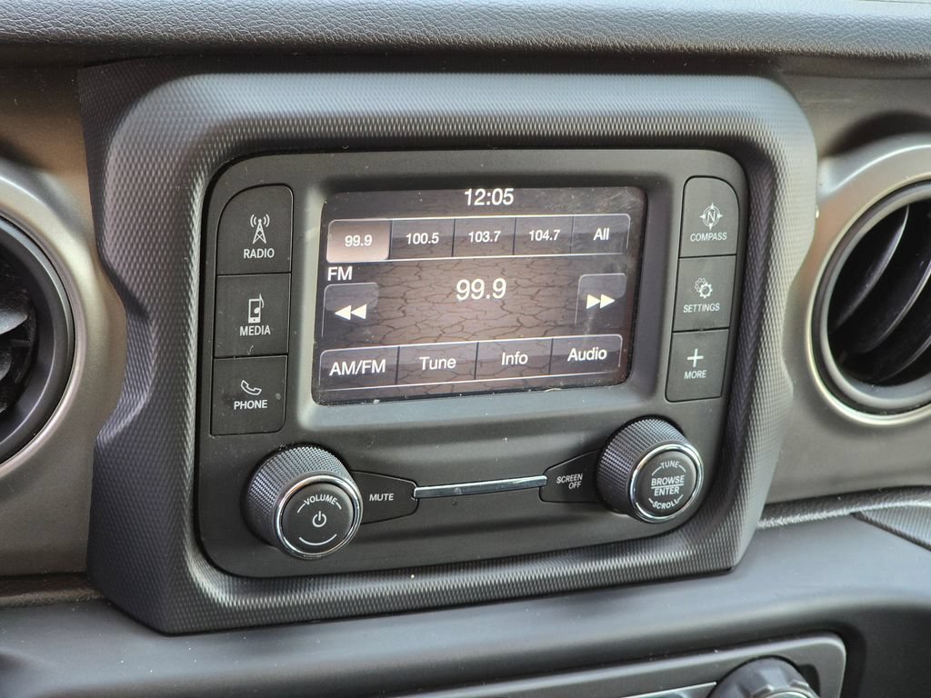 Used 2019 Jeep Wrangler Sport AWD/4WD image 8