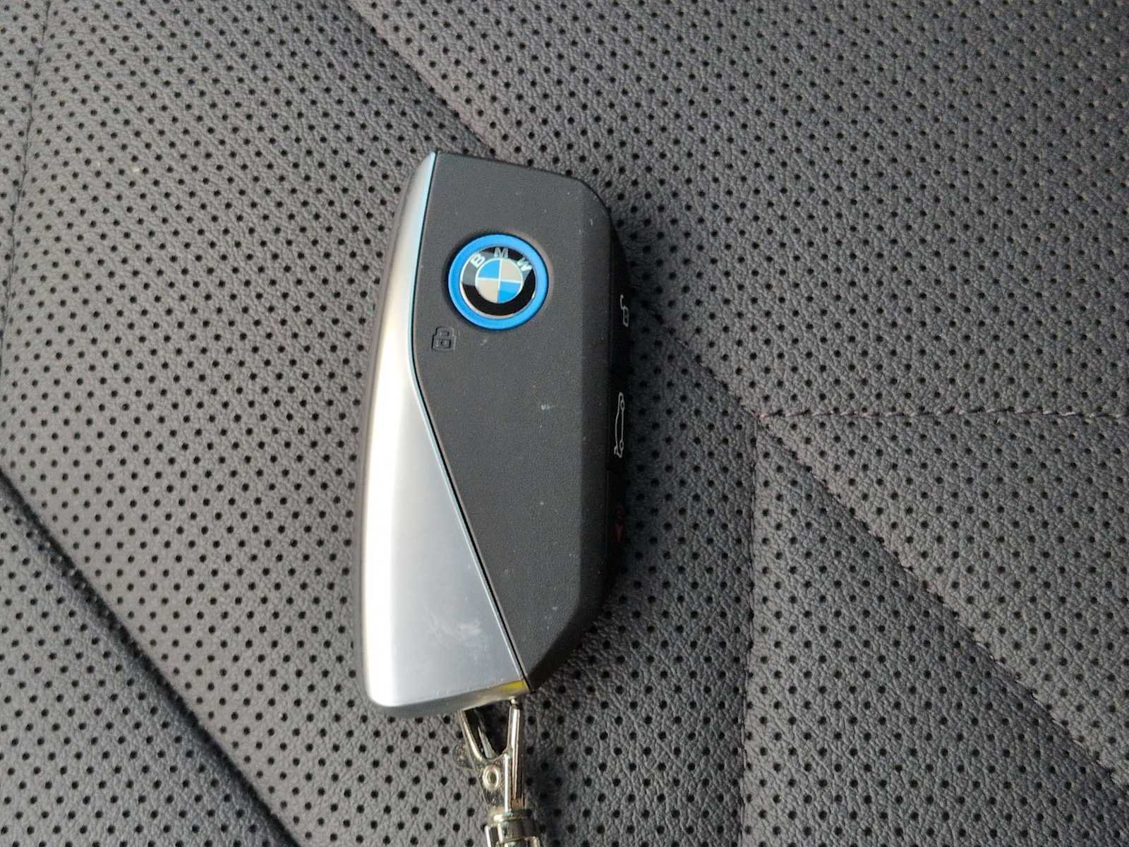 Used 2024 BMW iX xDrive50 w/ Premium Package AWD/4WD image 37