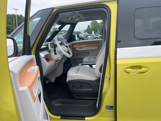 New 2025 Volkswagen ID. Buzz 1st Edition image 21