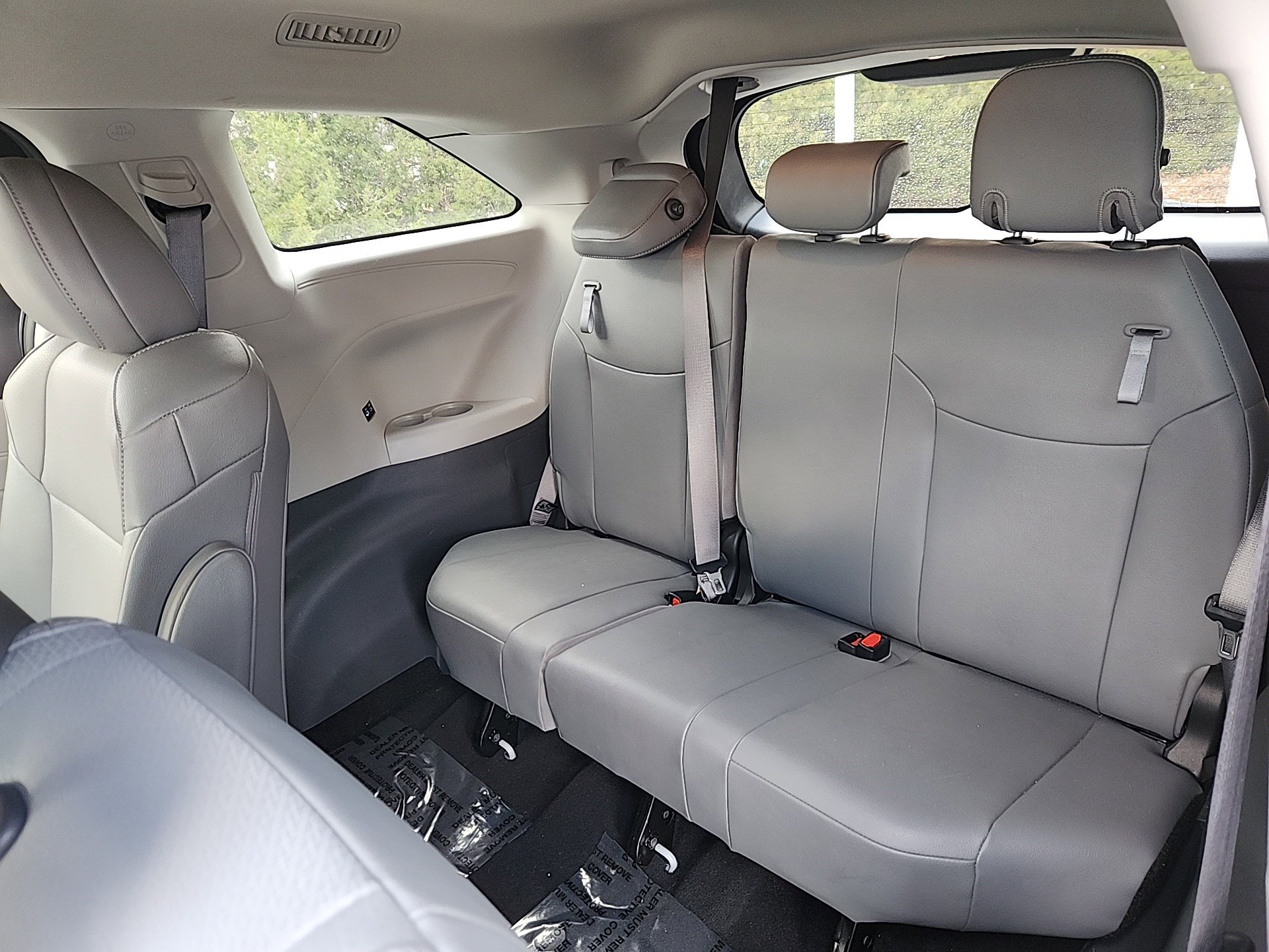 Certified 2023 Toyota Sienna XLE image 26