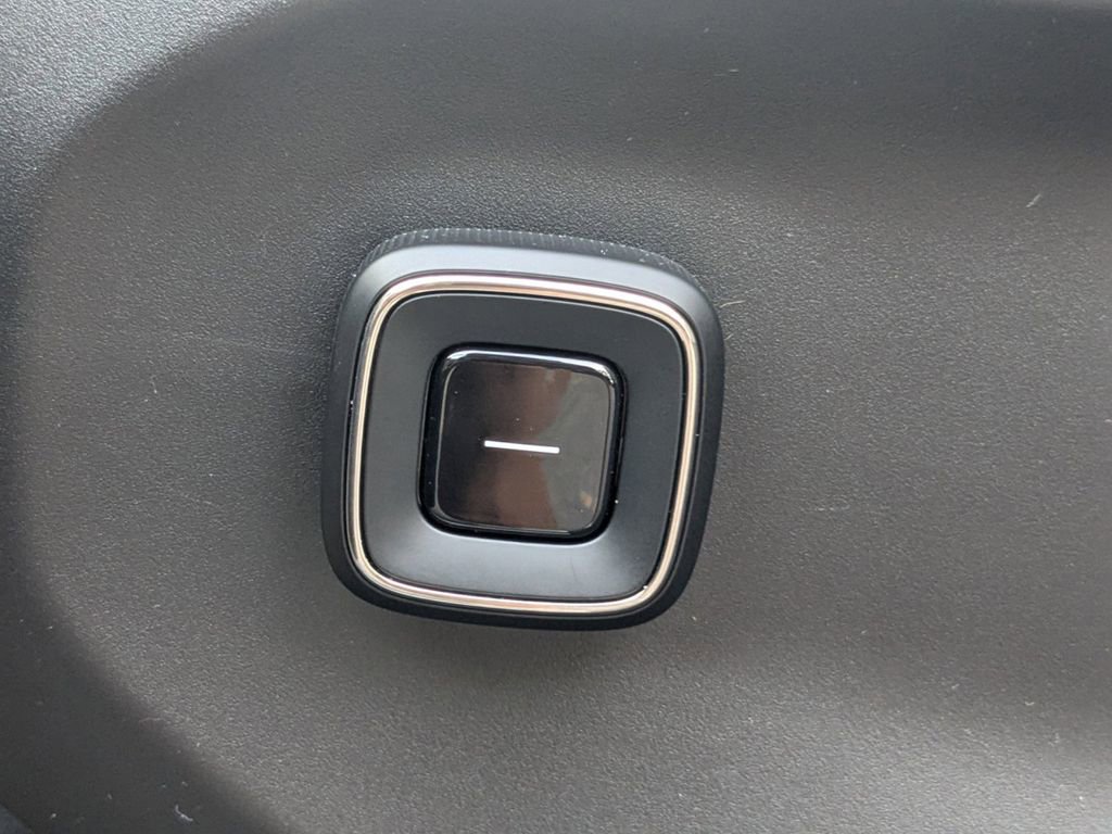New 2025 Volvo EX90 Ultra image 20