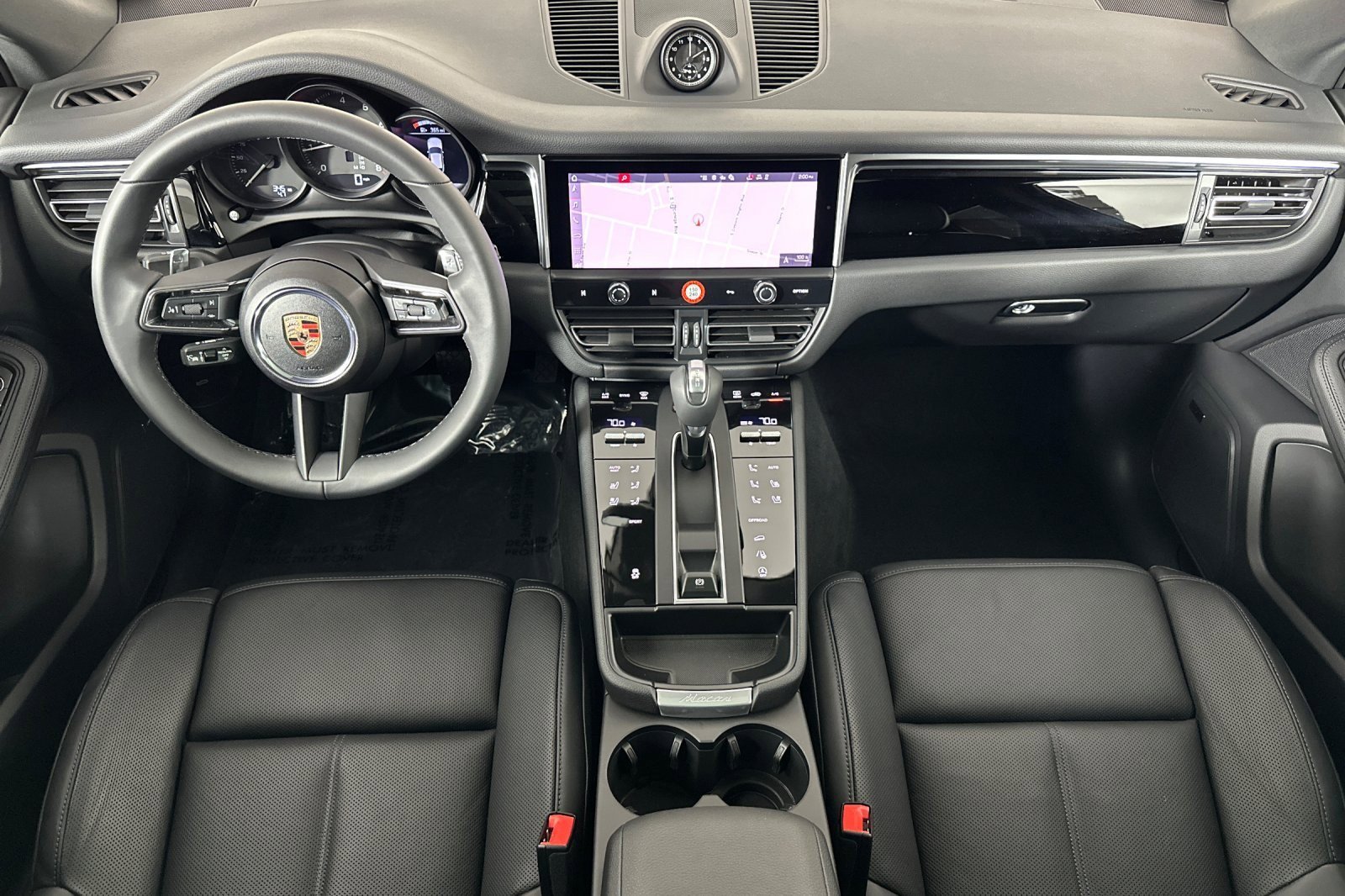 Used 2025 Porsche Macan w/ Premium Package Plus image 12