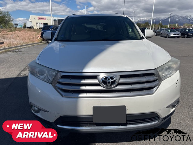 Used 2011 Toyota Highlander Limited w/ Tow Pkg image 2