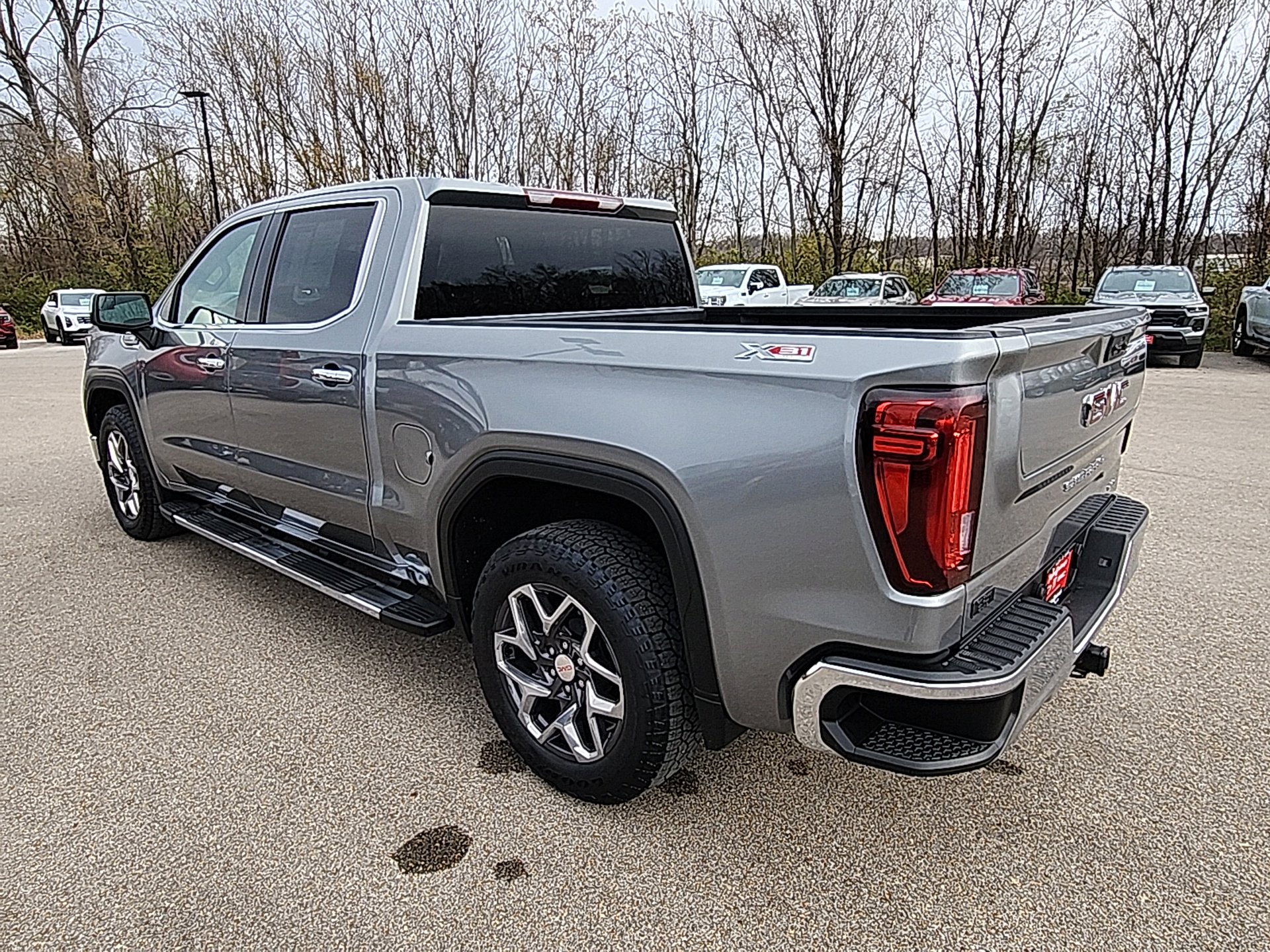 Certified 2023 GMC Sierra 1500 SLT w/ SLT Premium Package image 6