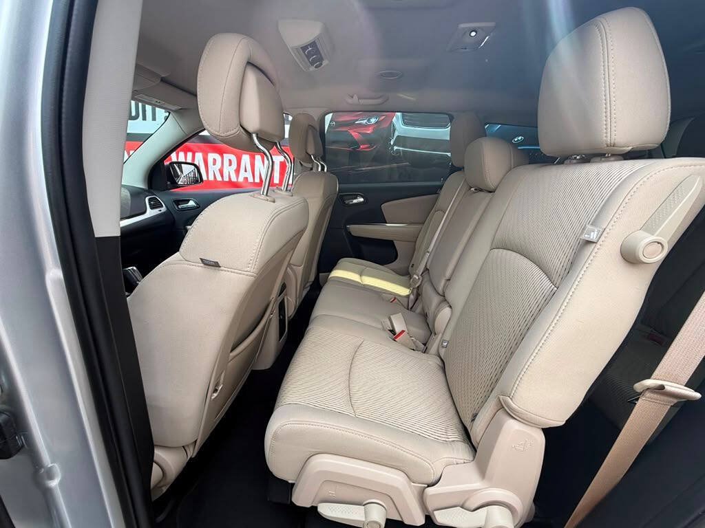 Used 2013 Dodge Journey SXT w/ Flexible Seating Group FWD image 16
