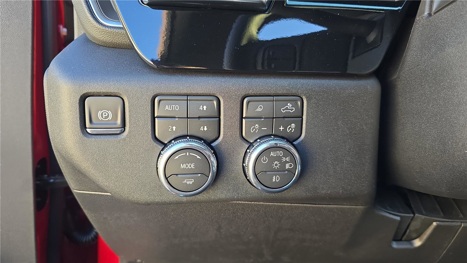 New 2026 GMC Sierra 2500 SLT w/ SLT Premium Package image 26