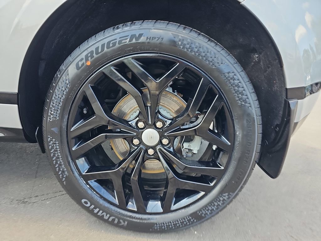 Used 2023 Land Rover Range Rover Evoque R-Dynamic SE image 37