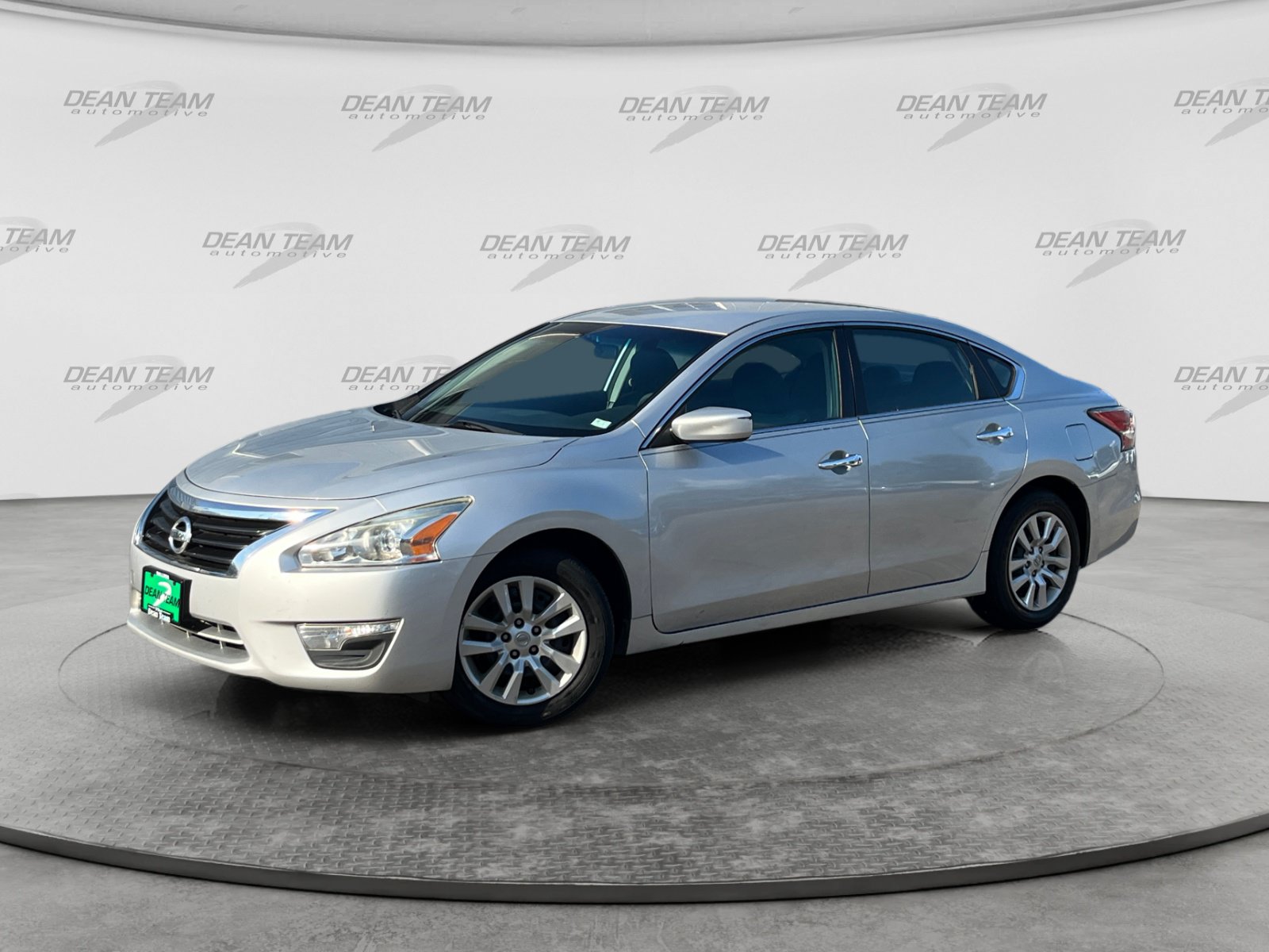 Used 2015 Nissan Altima 2.5 S w/ Power Driver Seat Package FWD image 3