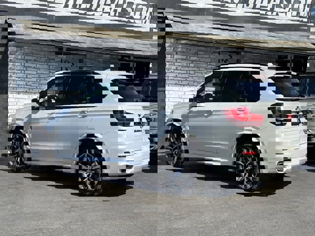 Used 2015 BMW X5 xDrive35d image 23