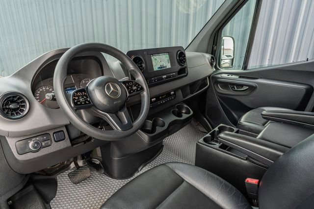Used 2019 Mercedes-Benz Sprinter 2500 image 23