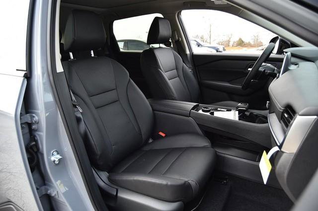 New 2026 Nissan Rogue SV image 23