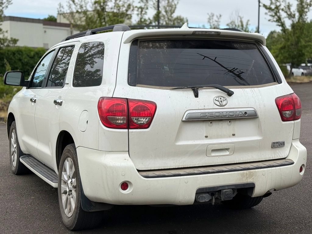 Used 2015 Toyota Sequoia Platinum AWD/4WD image 3