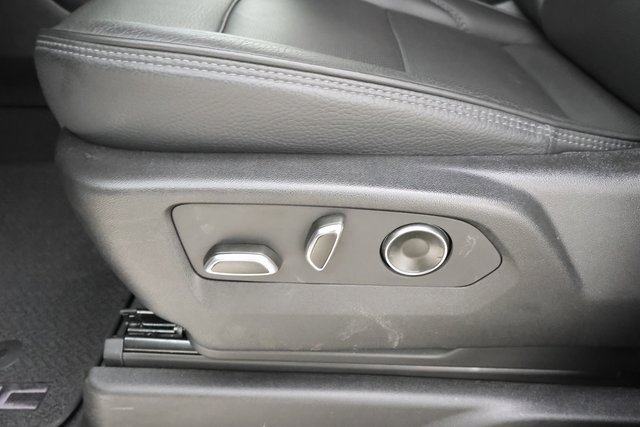 Certified 2025 GMC Yukon Denali image 10