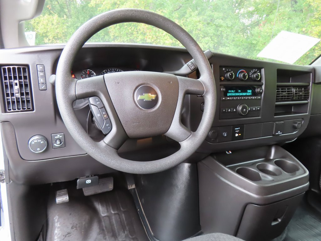 Used 2024 Chevrolet Express 2500 w/ Driver Convenience Package image 4