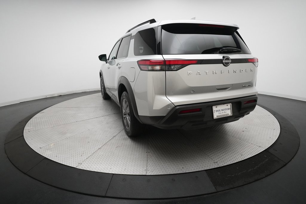 Certified 2024 Nissan Pathfinder SV image 33