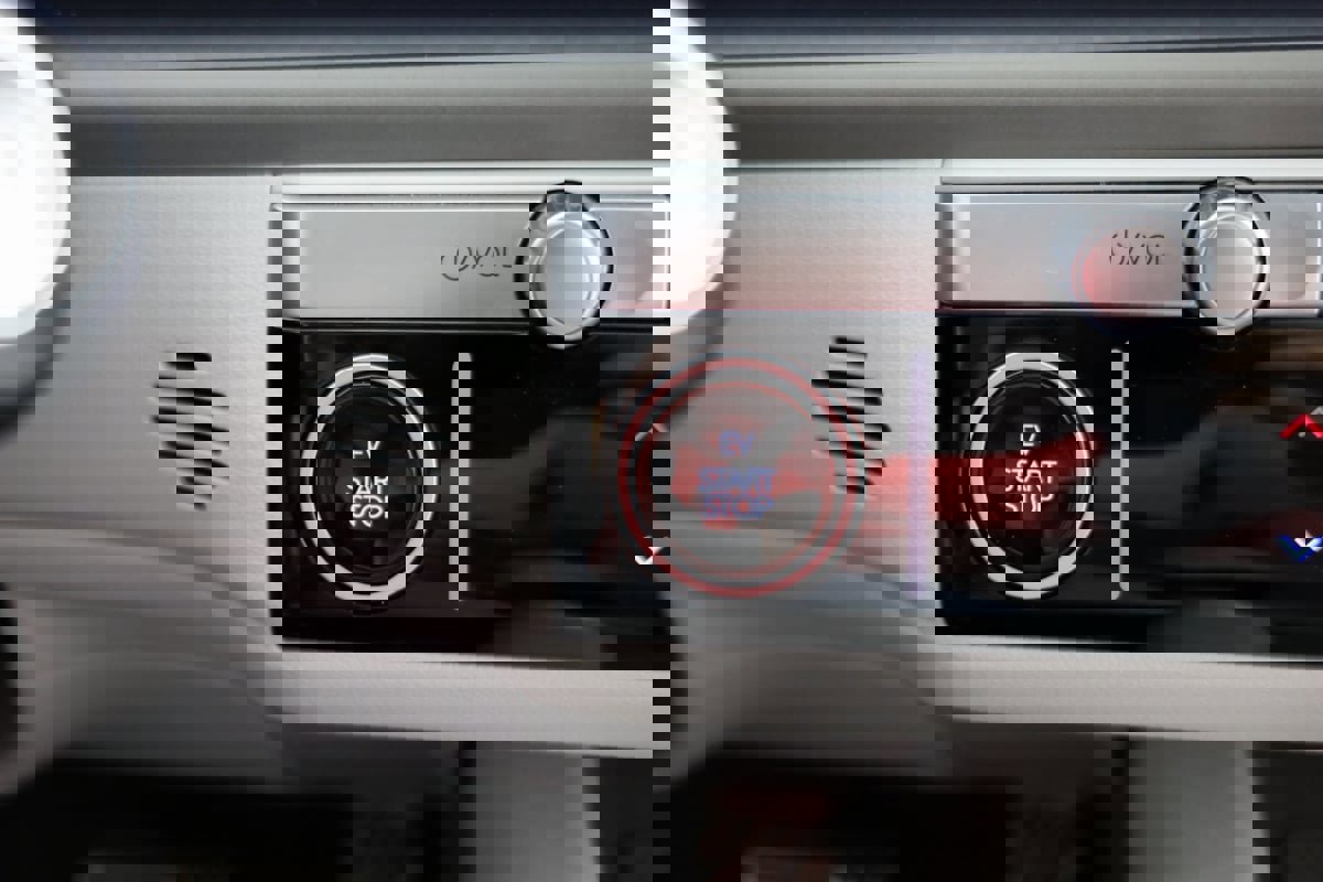 Used 2025 Hyundai Ioniq 6 Limited image 18