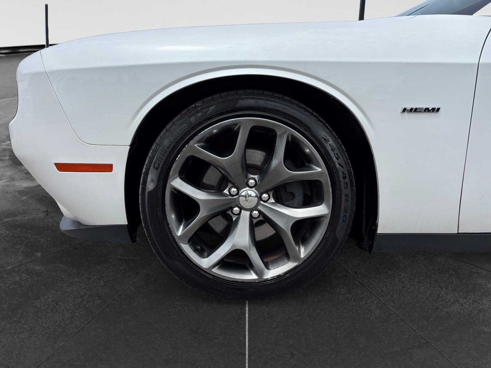 Used 2015 Dodge Challenger R/T Plus RWD image 9