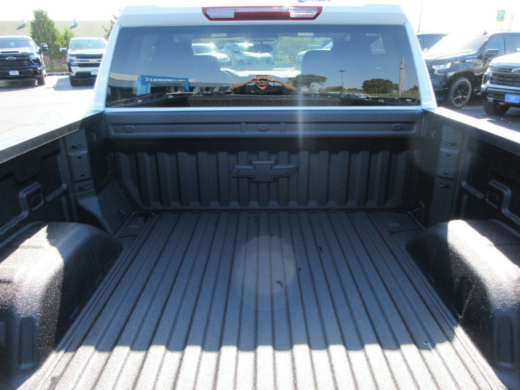 New 2026 Chevrolet Silverado 1500 LT w/ Z71 Off-Road Package AWD/4WD image 13