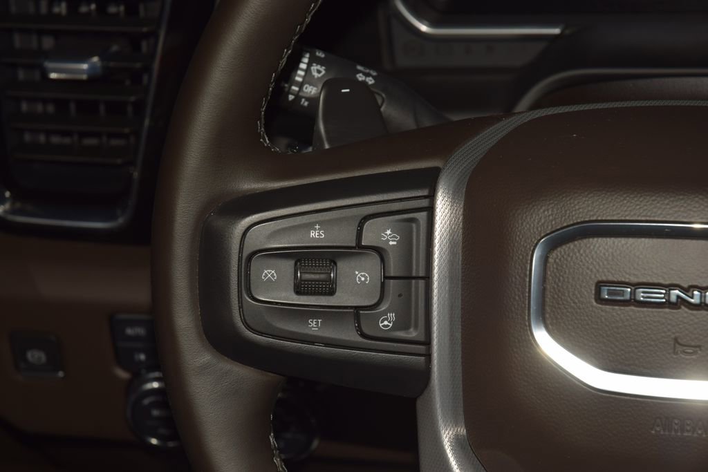 Used 2023 GMC Sierra 1500 Denali w/ Technology Package AWD/4WD image 40