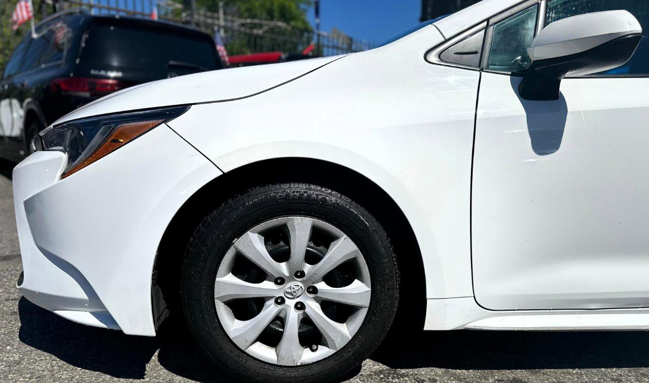Used 2022 Toyota Corolla LE FWD image 7