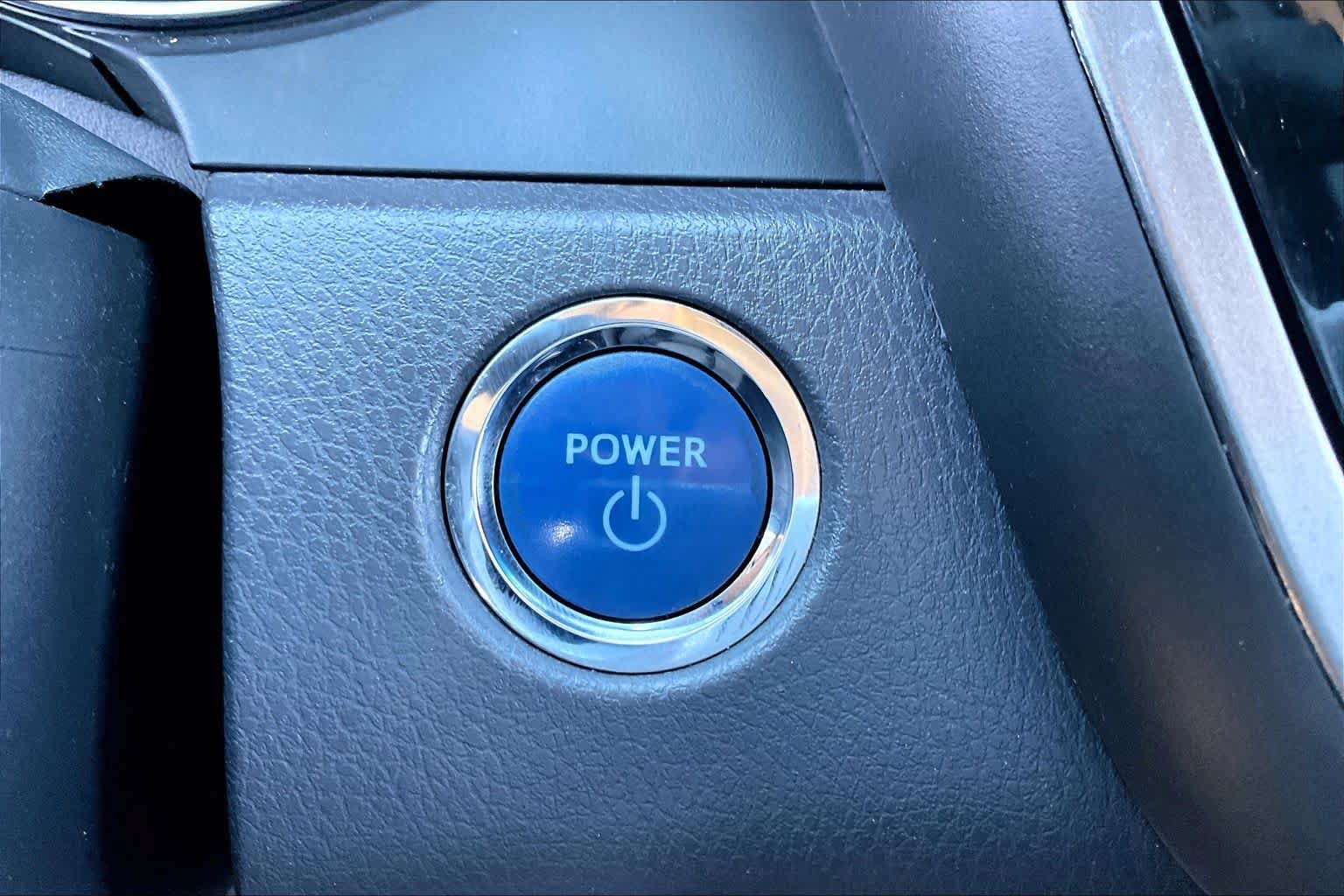 Used 2019 Toyota Camry SE FWD image 35