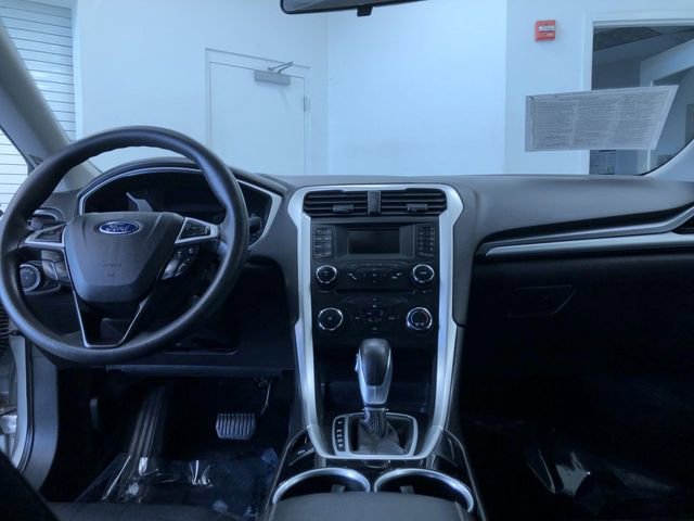 Used 2013 Ford Fusion SE image 18