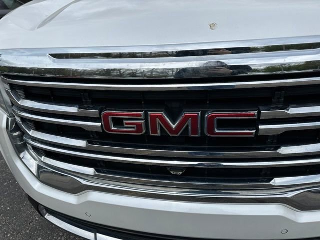 Used 2021 GMC Acadia SLT w/ Technology Package AWD/4WD image 10