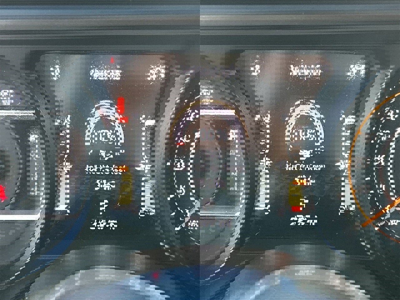 Used 2024 Jeep Wrangler Sahara w/ Technology Group image 28