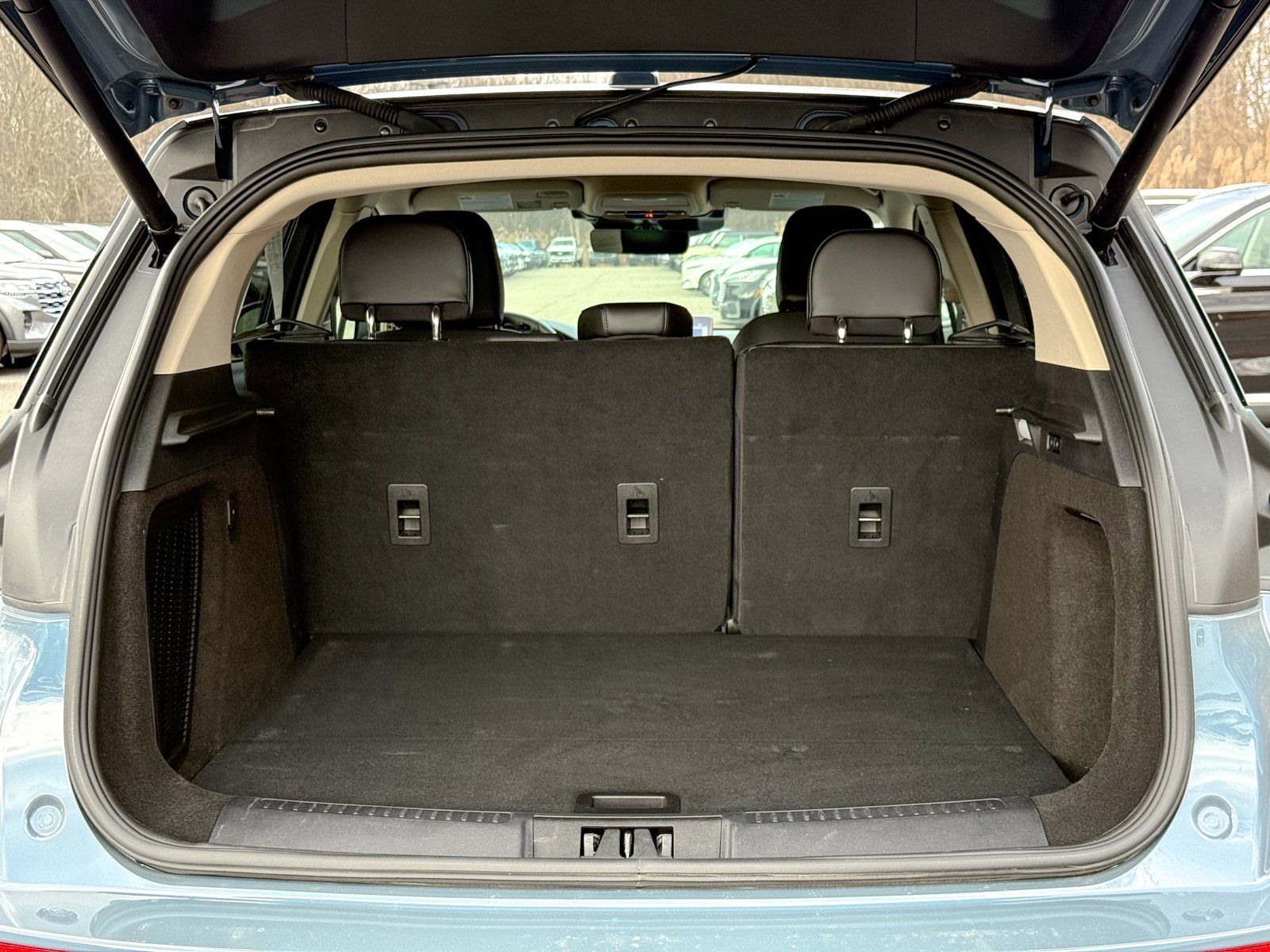 Used 2023 Lincoln Corsair AWD w/ Equipment Group 101A image 13