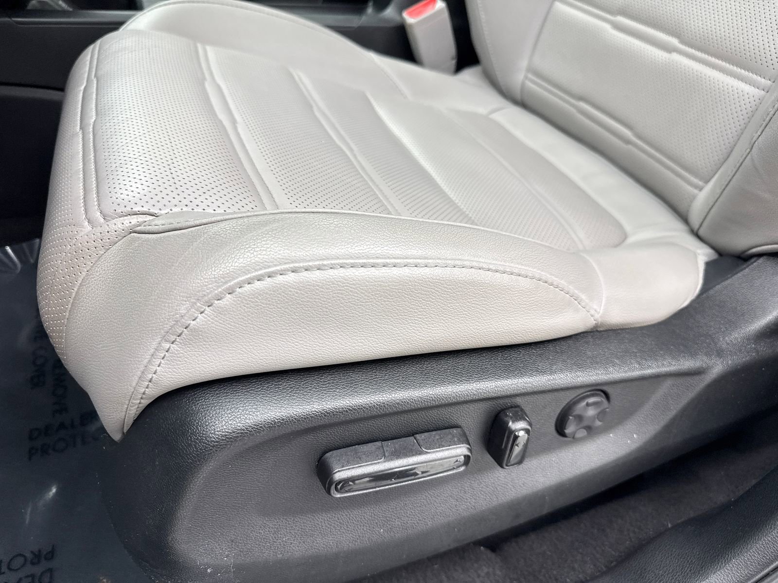 Used 2017 Honda CR-V Touring image 35